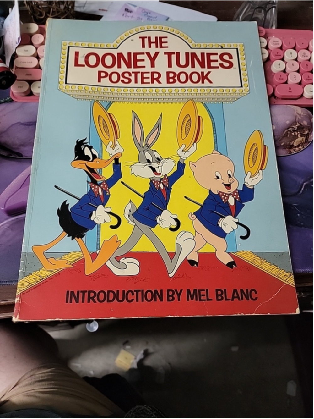 1979‎ The Looney Tunes Poster Book
